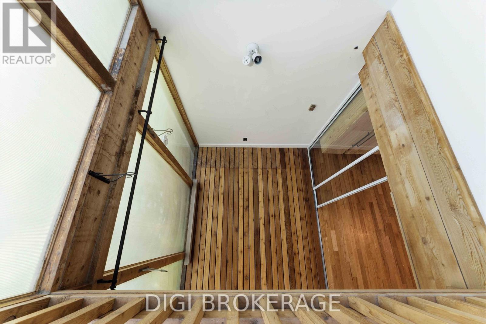 332 IONA STREET - 31