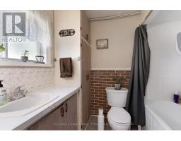 5639 Mcdonalds Corners Road, Lanark Highlands, ON K0G1M0 Photo 6