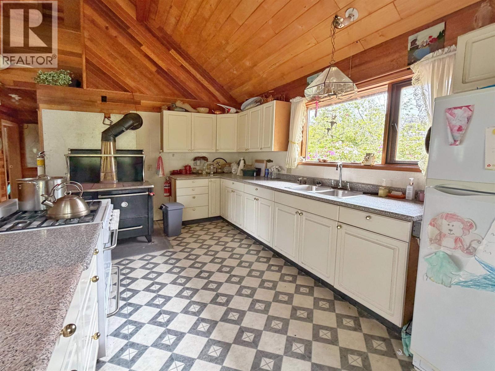 Lot A HUNTS INLET - 13