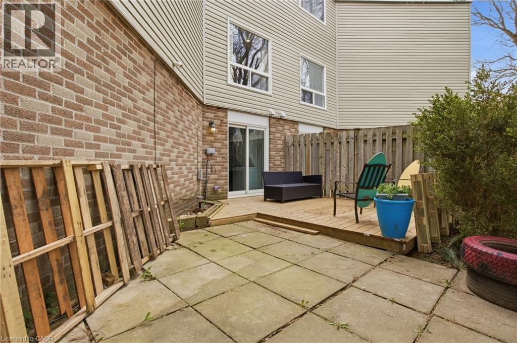 #46 60 ELMSDALE Drive - 34