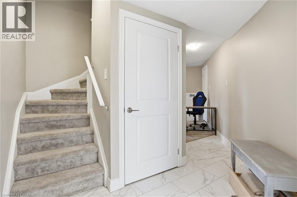 #46 60 ELMSDALE Drive - 9