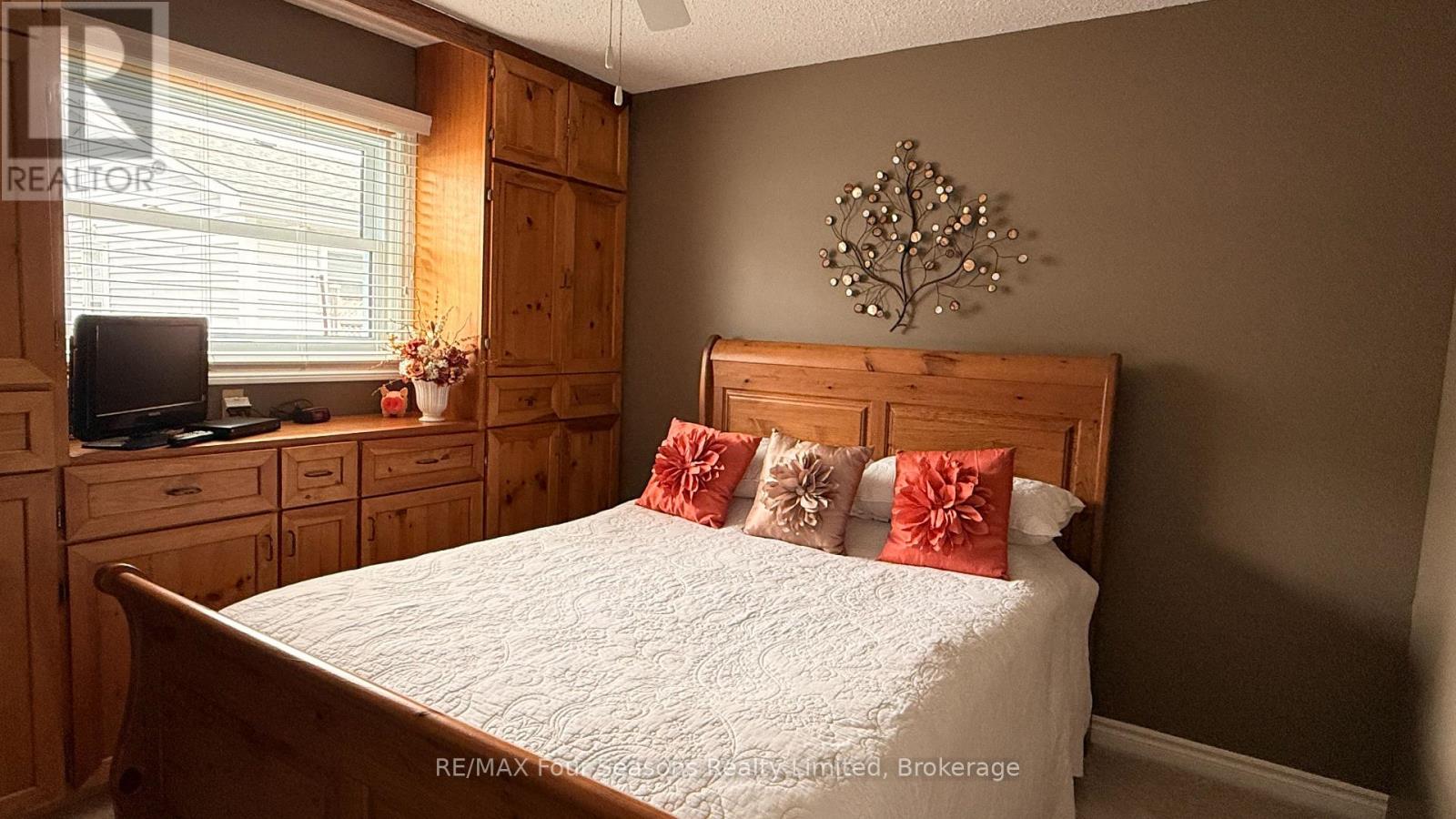 #50 303 WATERLOO STREET - 19