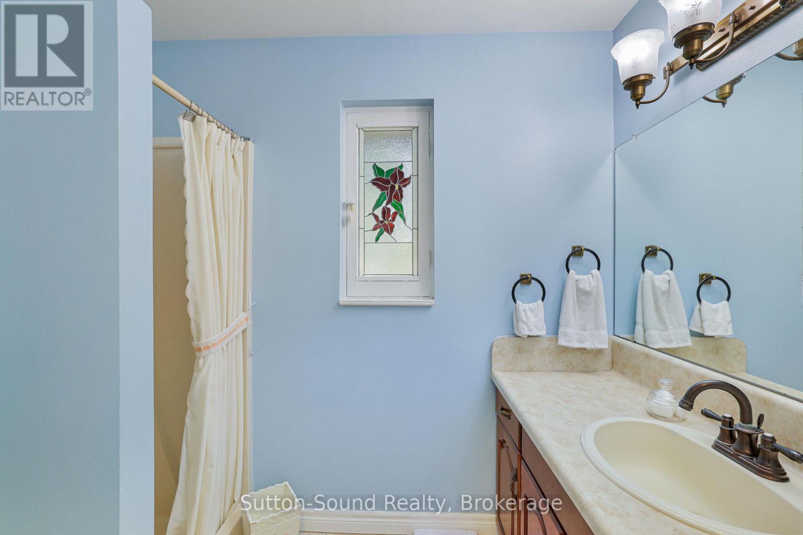 419 SECOND AVENUE N - 21