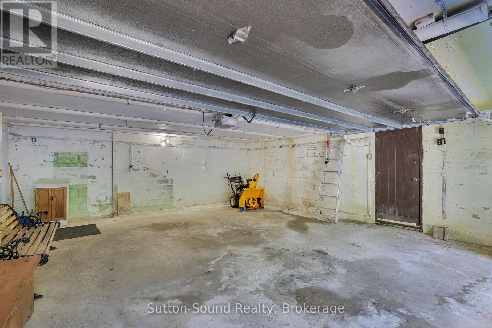 419 SECOND AVENUE N - 33