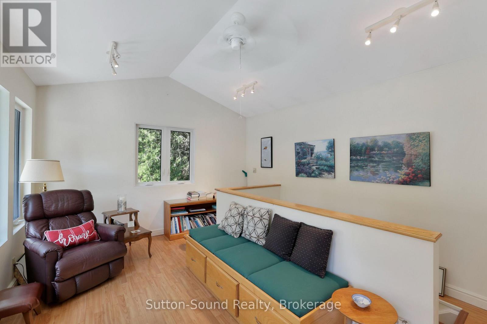 419 SECOND AVENUE N - 8