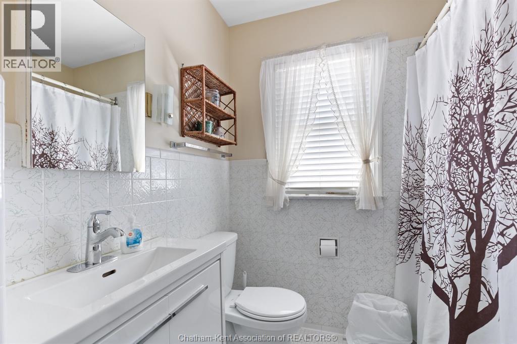 1402 Elsmere AVENUE - 19