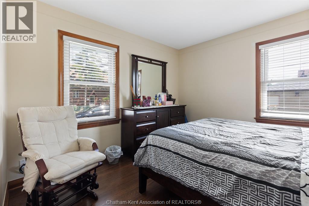 1402 Elsmere AVENUE - 21