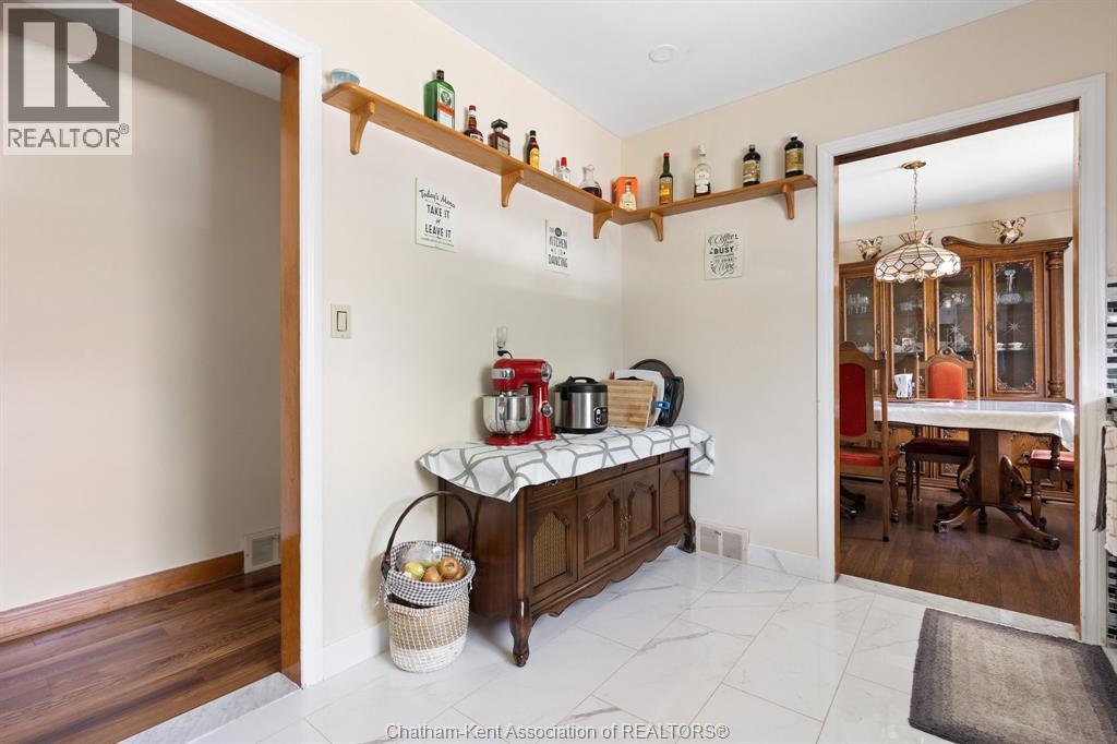1402 Elsmere AVENUE - 28