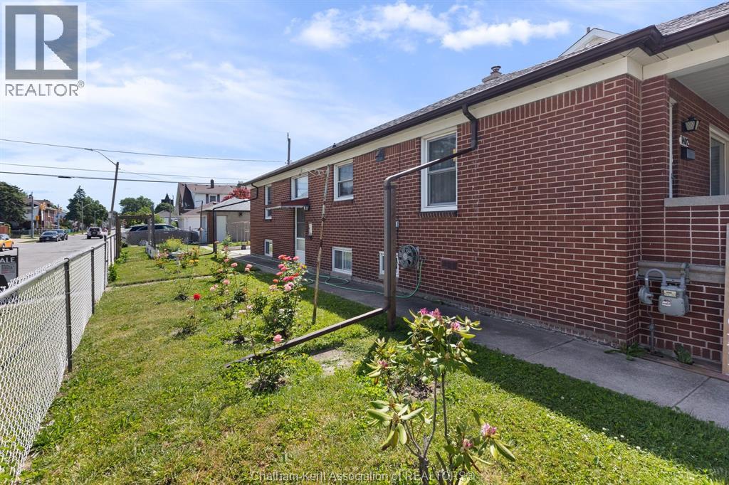 1402 Elsmere AVENUE - 31