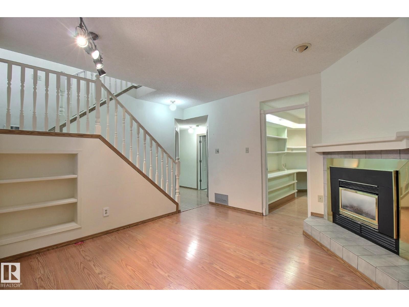 10803 40 AV NW — photo 21
