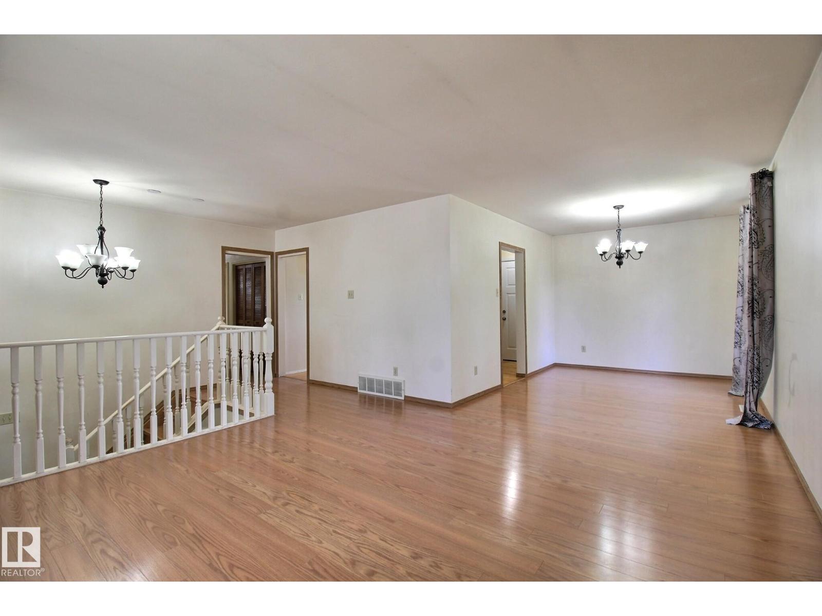 10803 40 AV NW — photo 8
