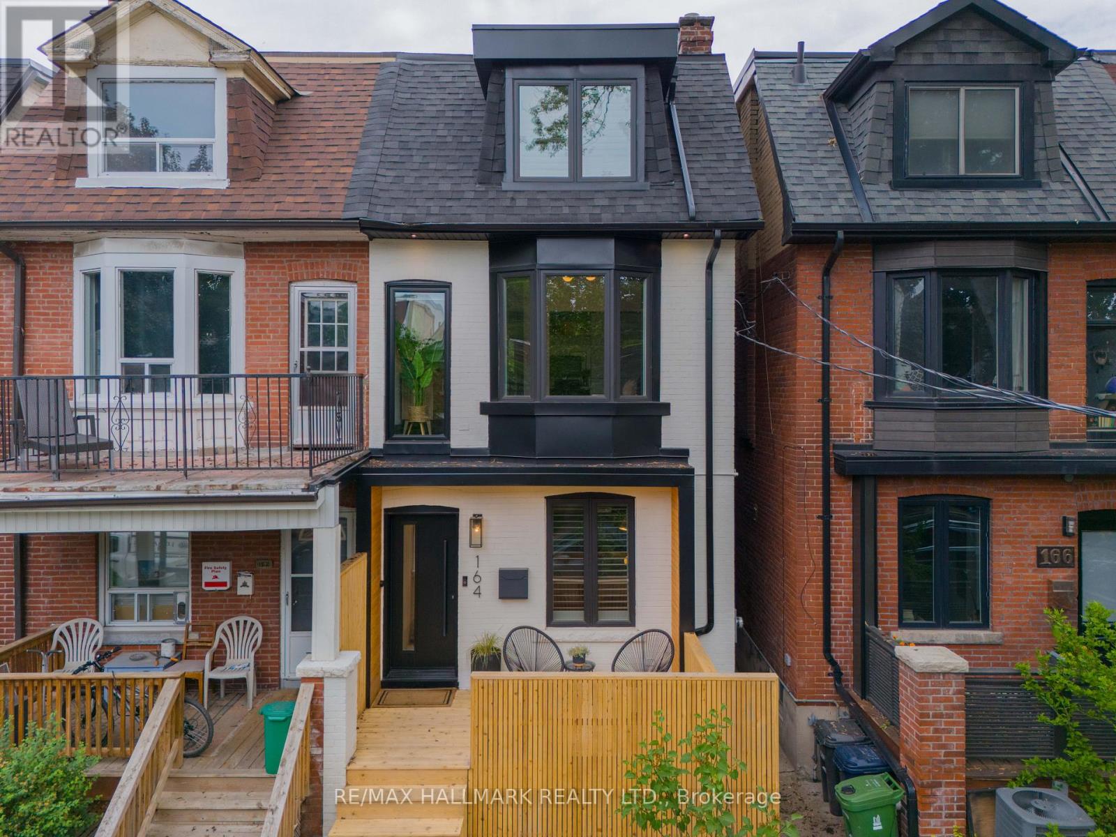 Listing photo of 164 LANGLEY AVENUE