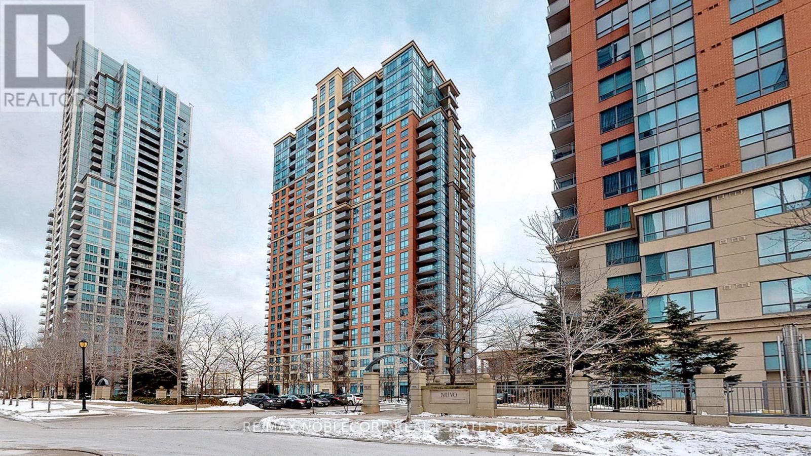 Listing photo of 953 - 25 VIKING LANE