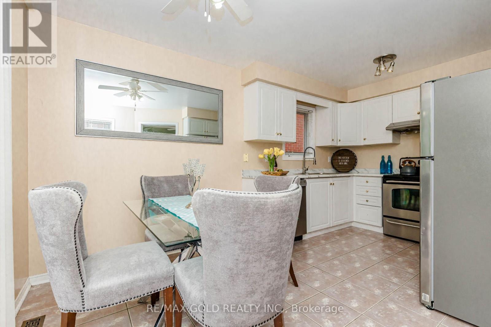 34 WHITE TAIL CRESCENT - 12