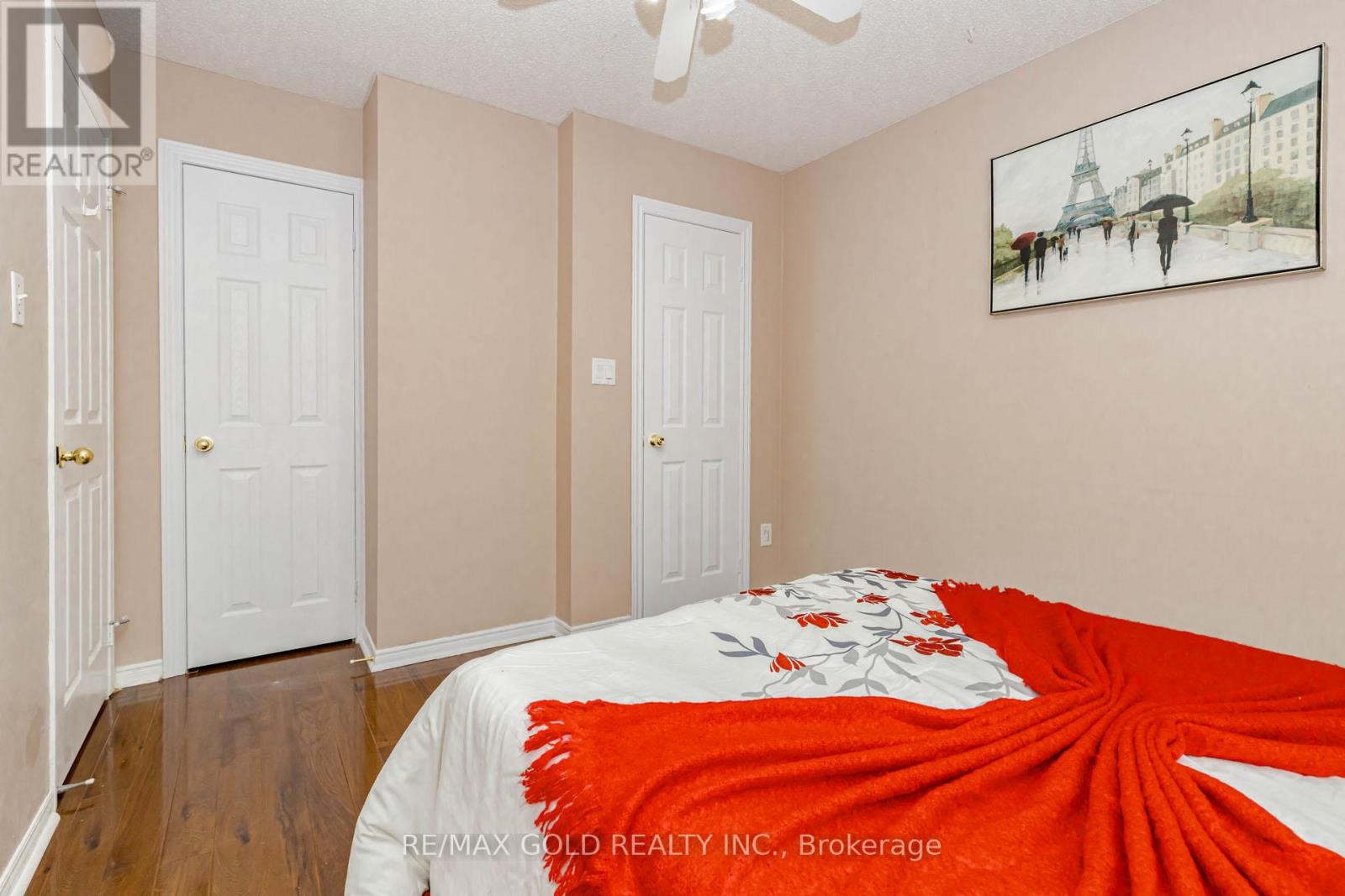 34 WHITE TAIL CRESCENT - 16