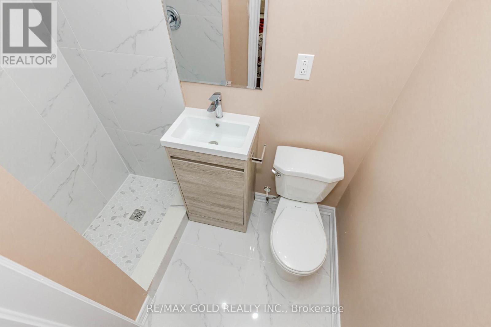34 WHITE TAIL CRESCENT - 17