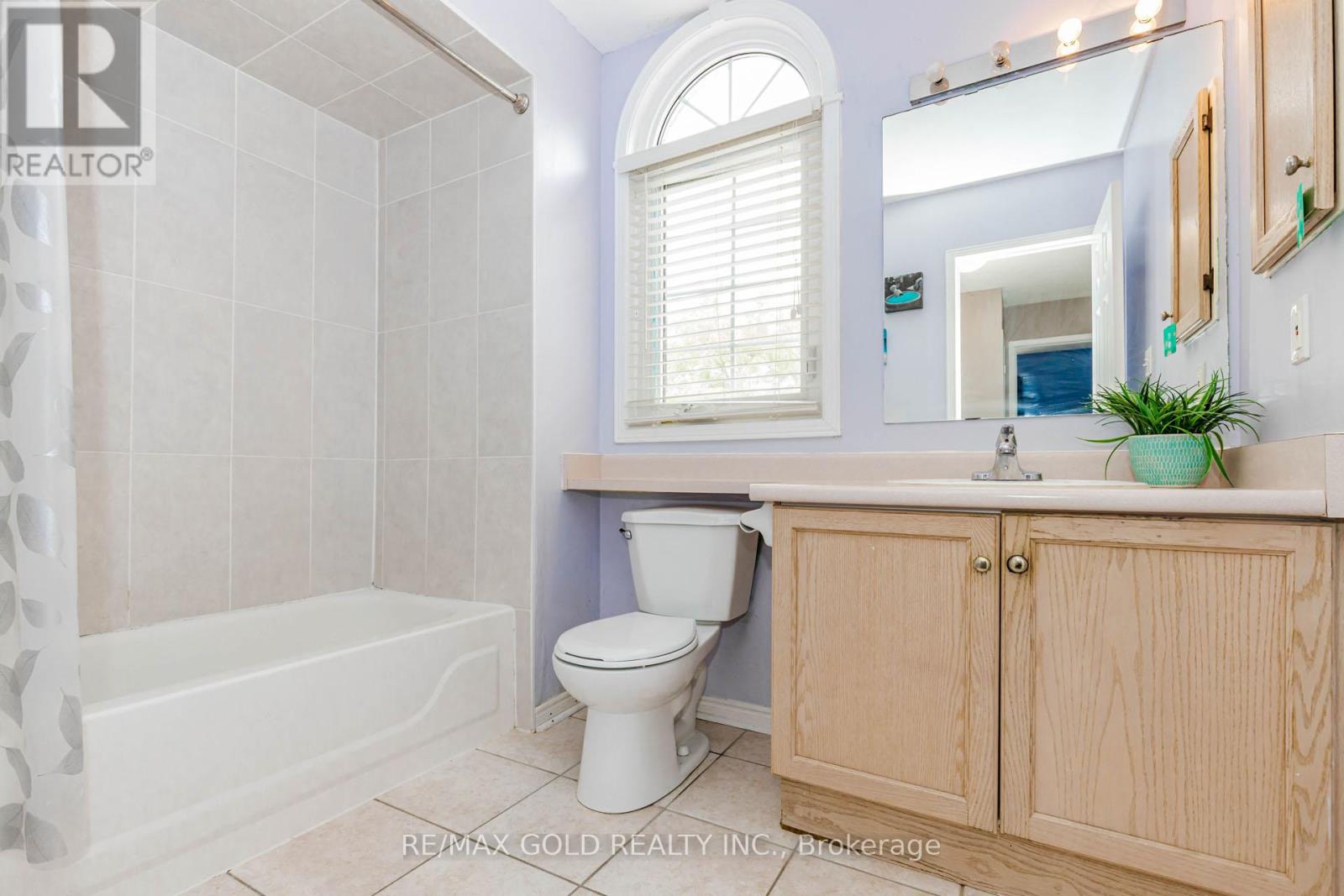 34 WHITE TAIL CRESCENT - 19