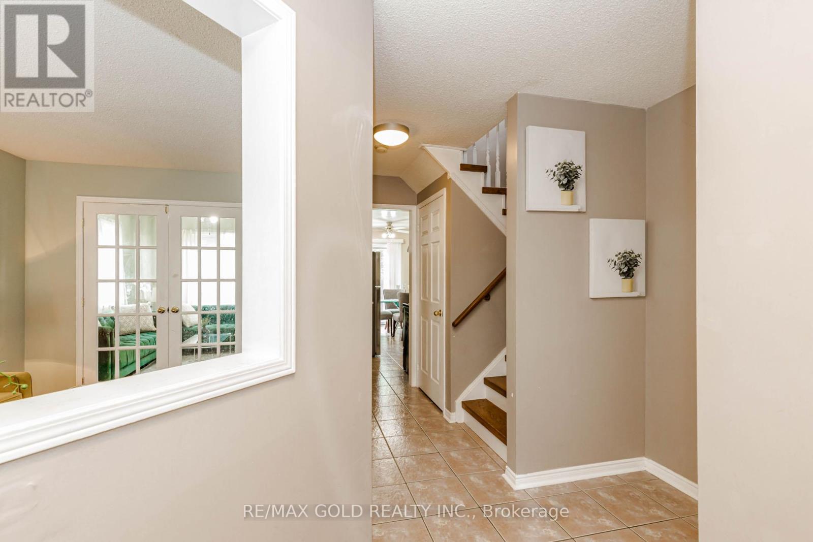 34 WHITE TAIL CRESCENT - 4