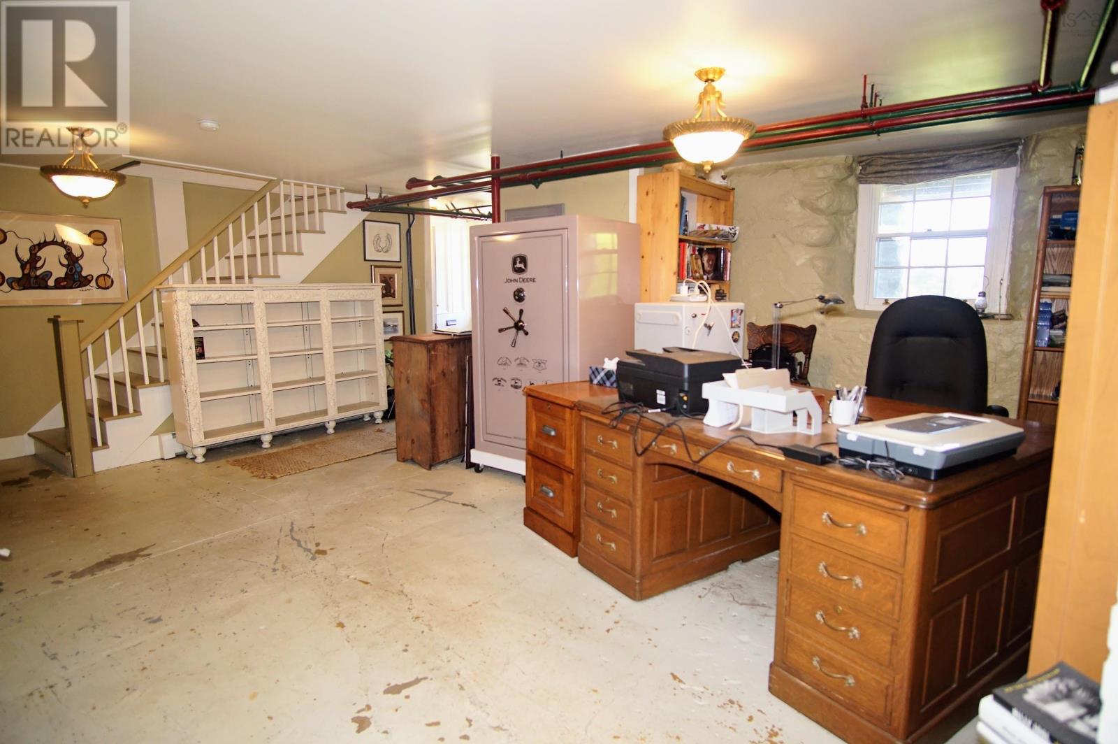 1628 Upper Clyde Road - 31