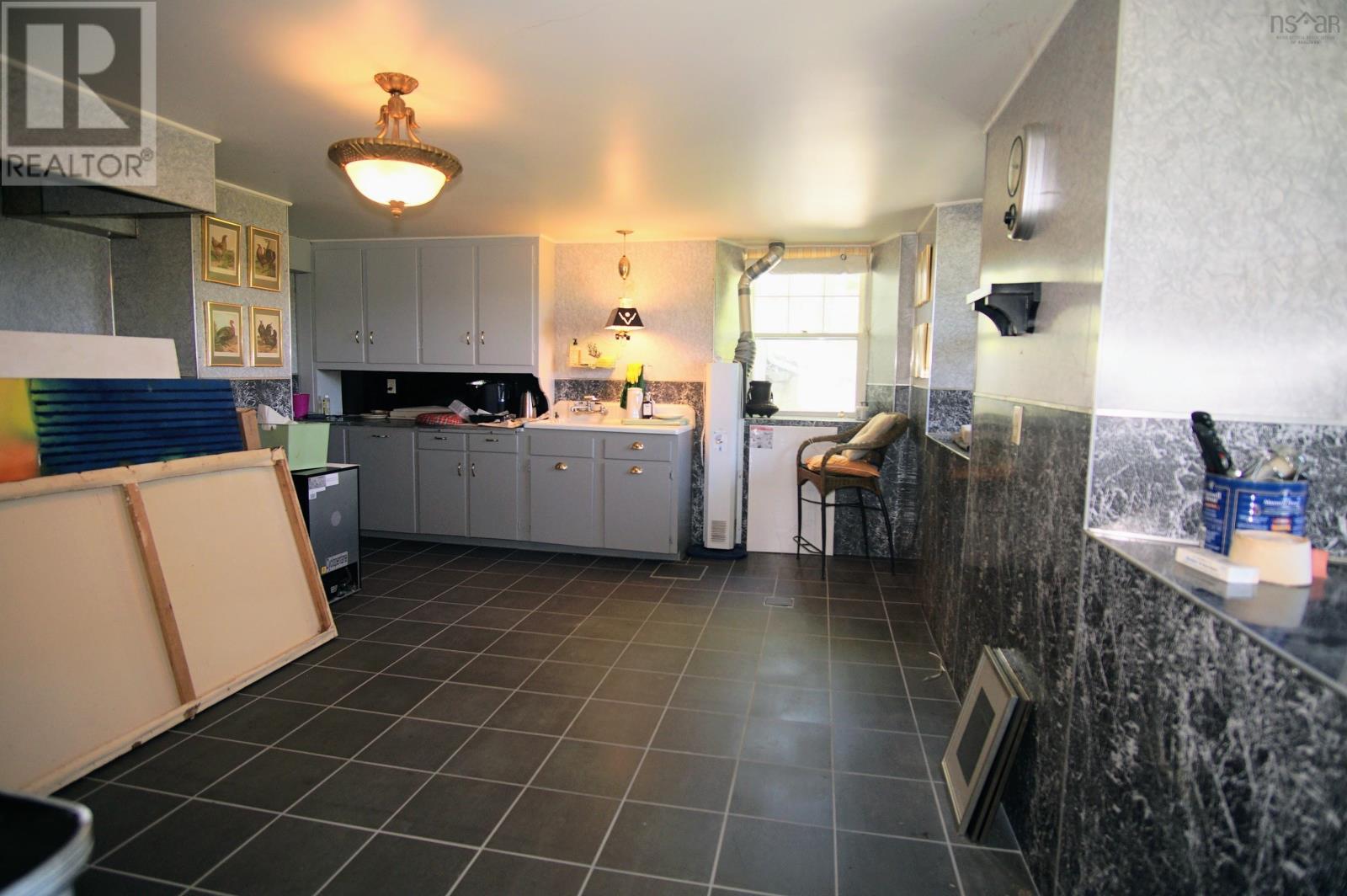 1628 Upper Clyde Road - 32