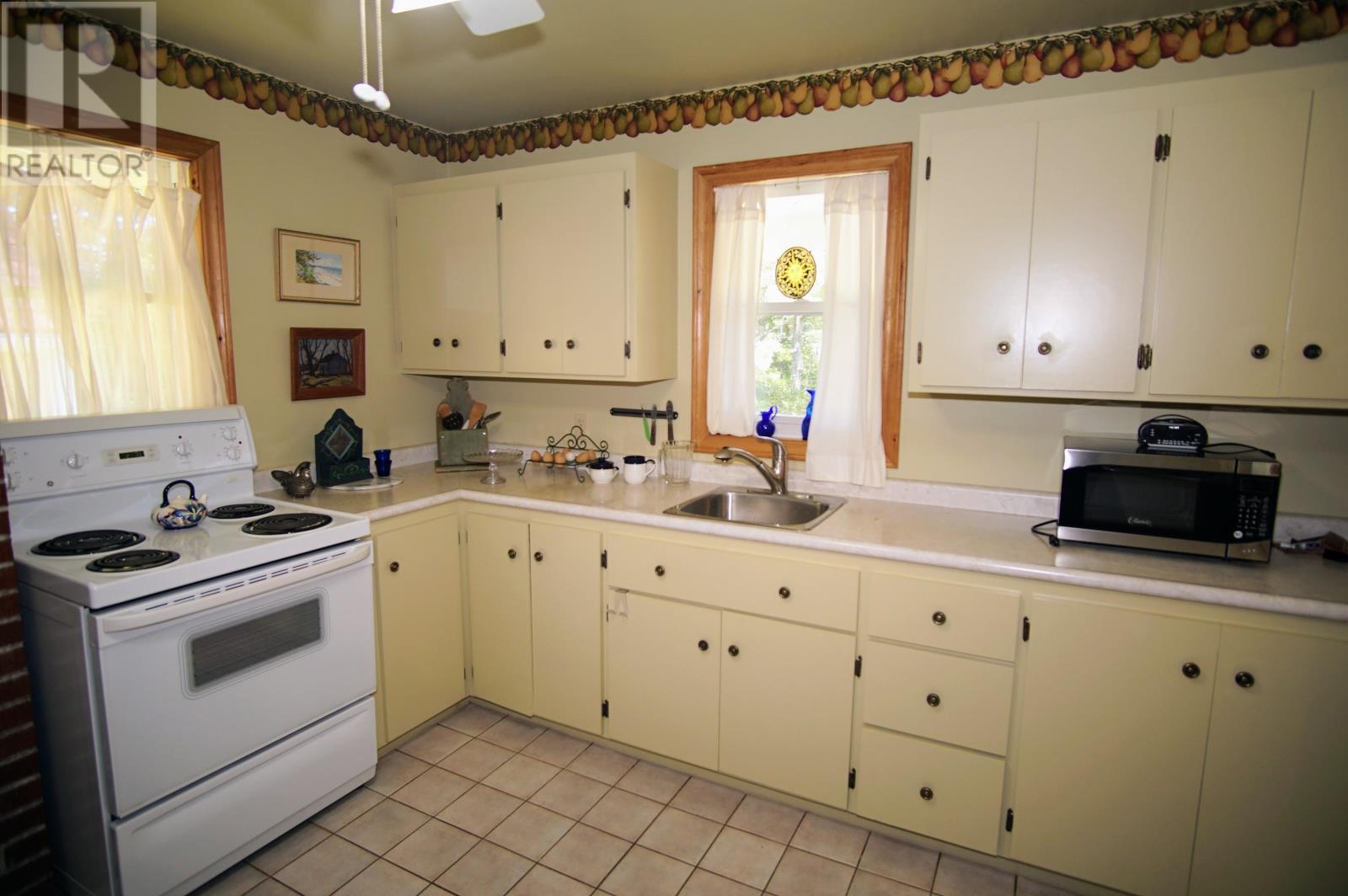 1628 Upper Clyde Road - 42