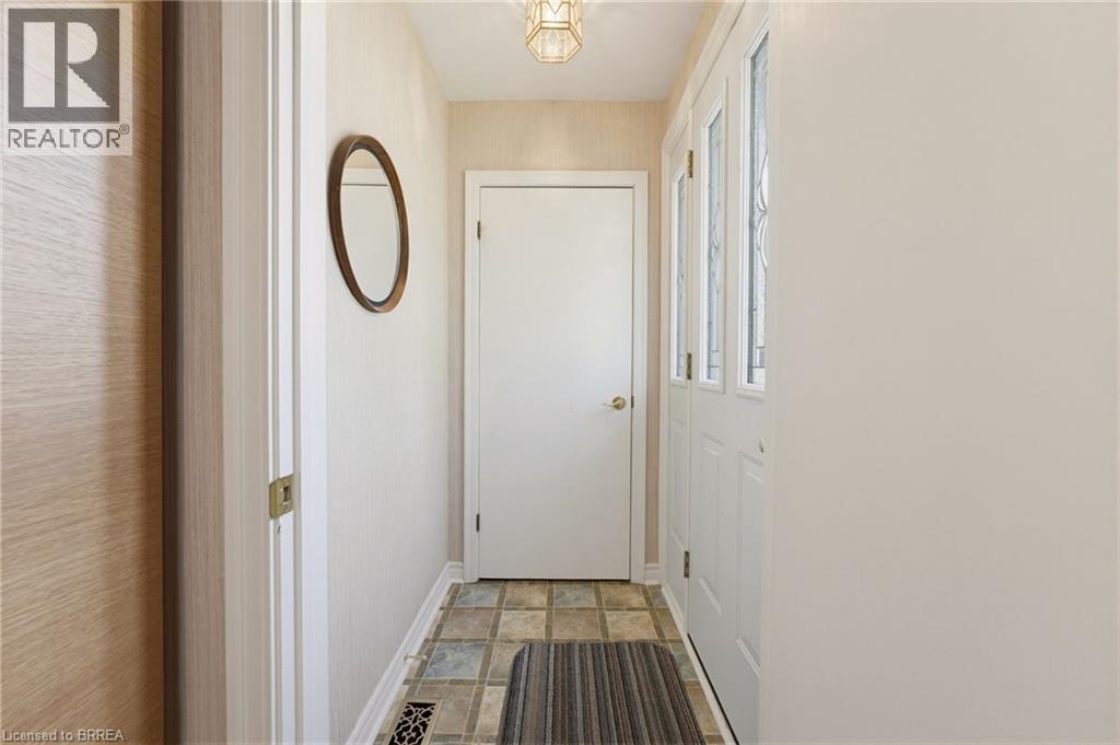 22 DUNSDON Street - 7