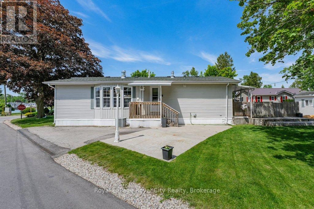 1 PINE LANE - 26