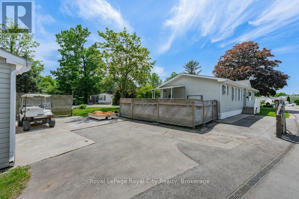 1 PINE LANE - 31