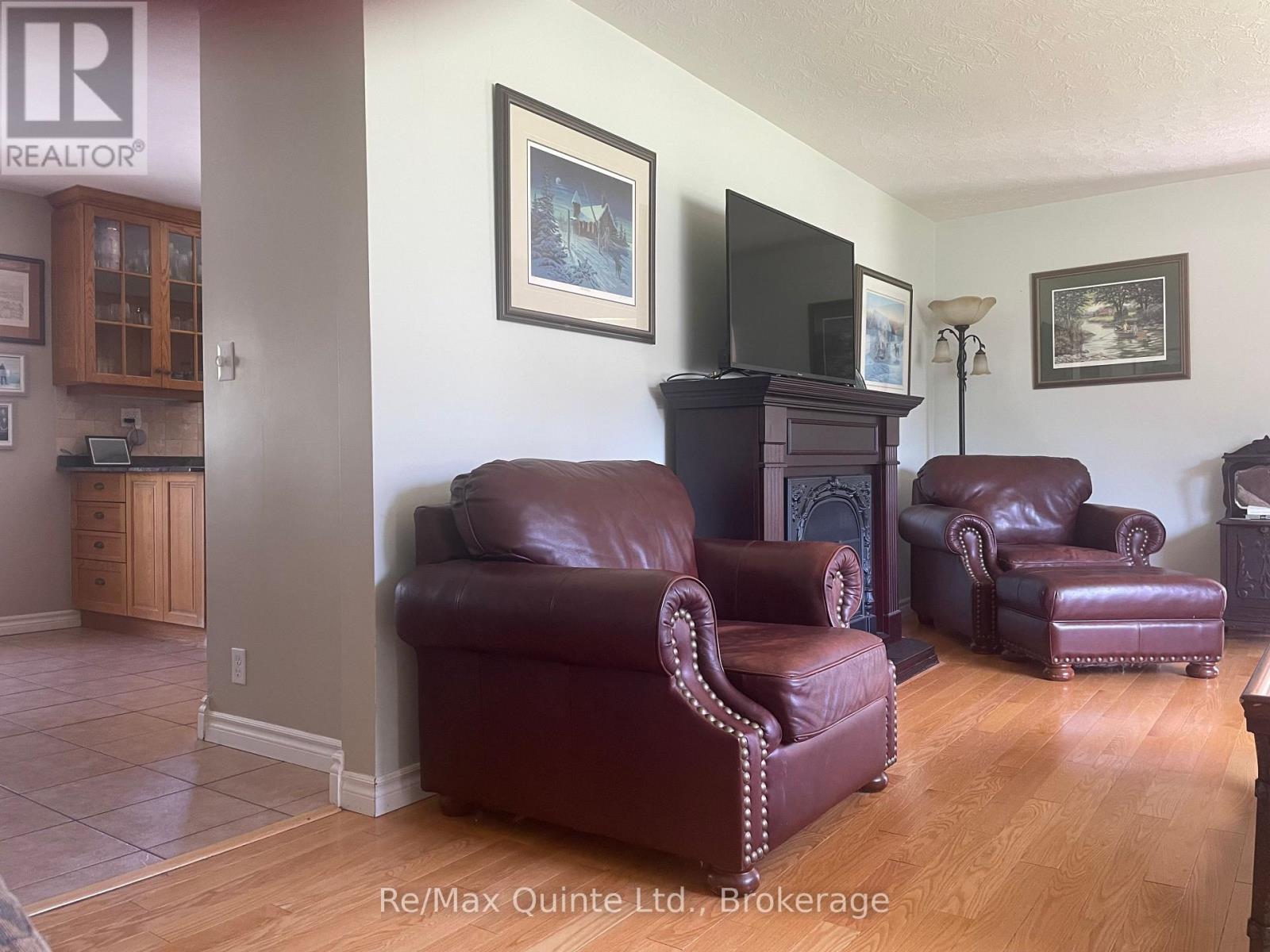 1752 COUNTY ROAD 3 - 8