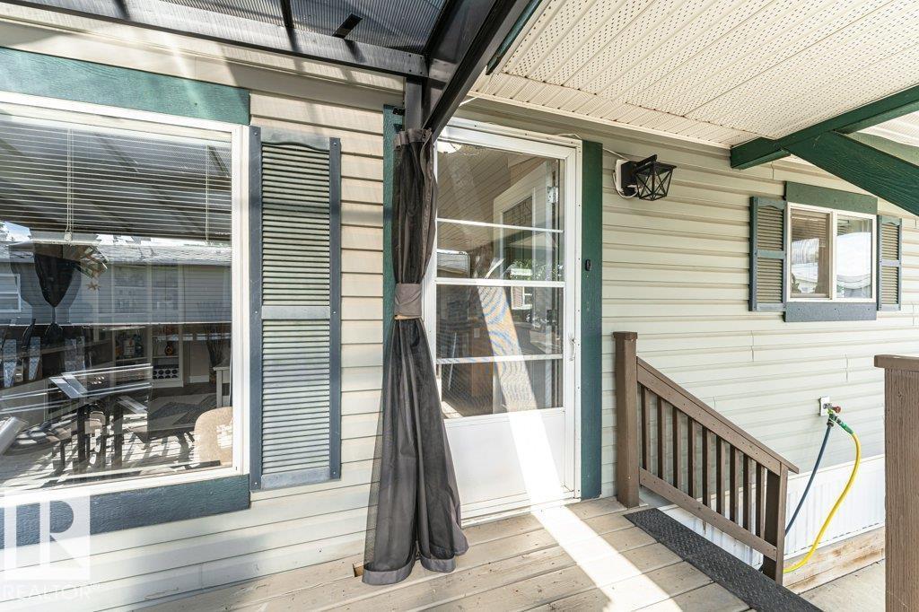 233 Oak Wood Drive NW - photo 2
