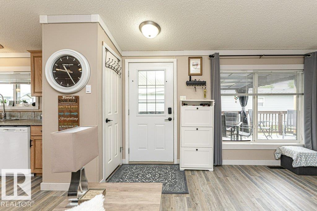 233 Oak Wood Drive NW - photo 3