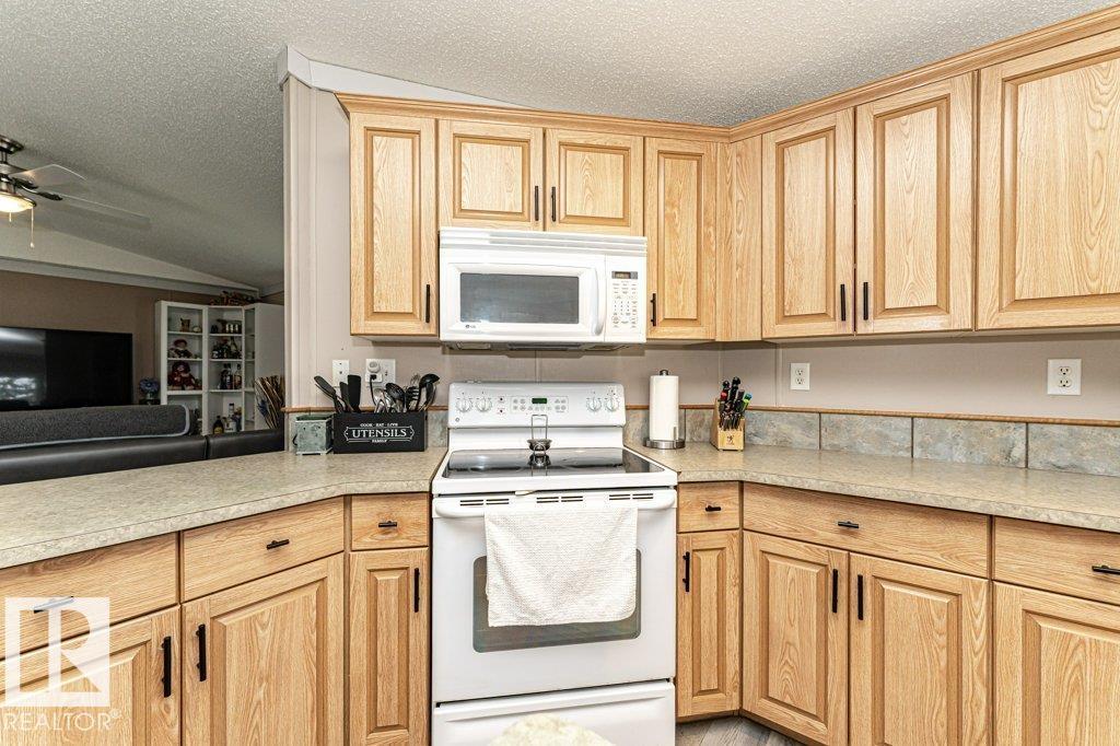 233 Oak Wood Drive NW — photo 15