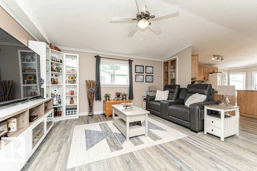 233 Oak Wood Drive NW — photo 7