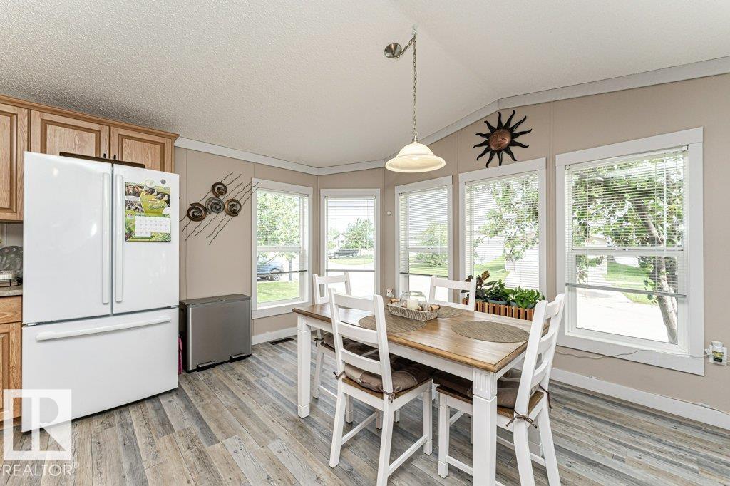 233 Oak Wood Drive NW — photo 17