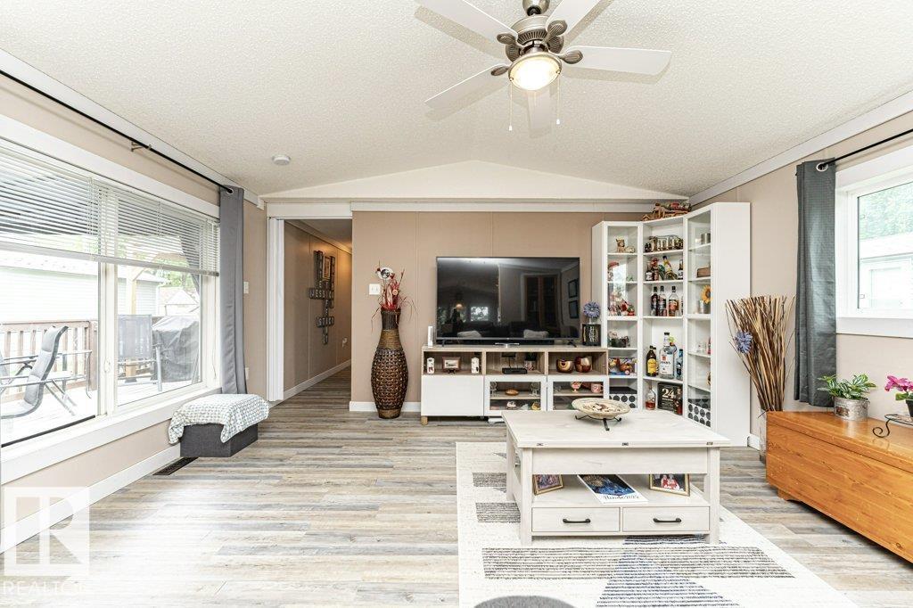 233 Oak Wood Drive NW — photo 20