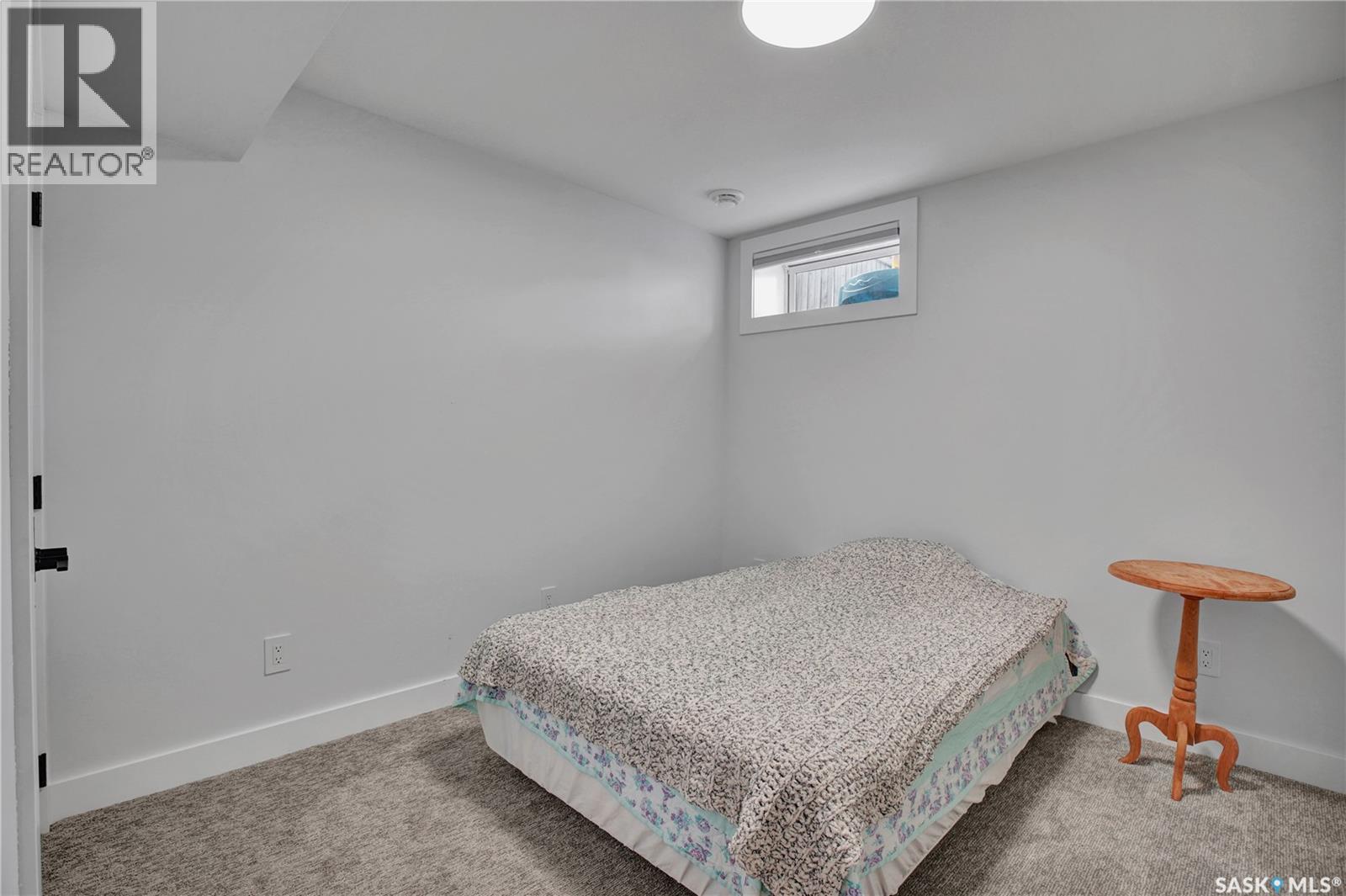 505 Crystal CRESCENT - 17
