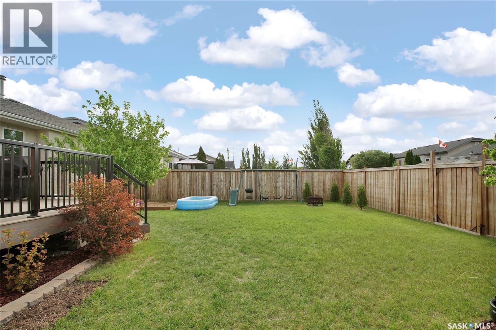 505 Crystal CRESCENT - 25