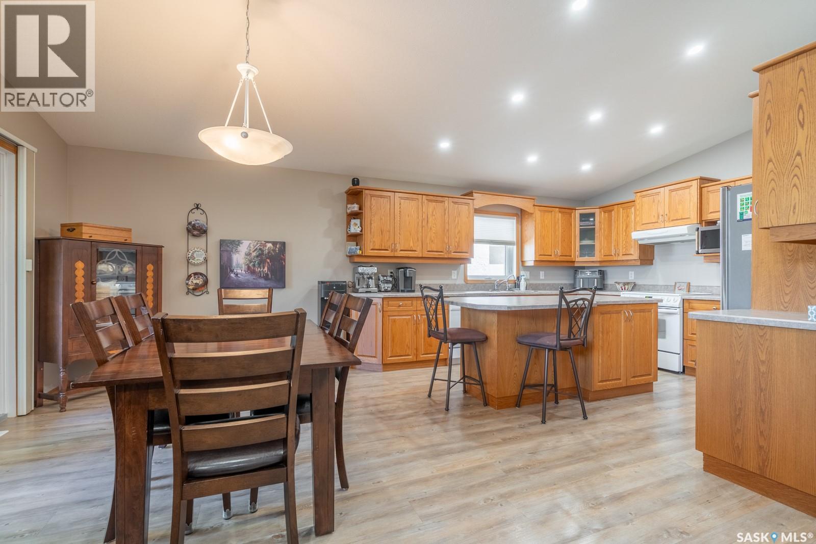 3807 Britannia PLACE E — photo 10