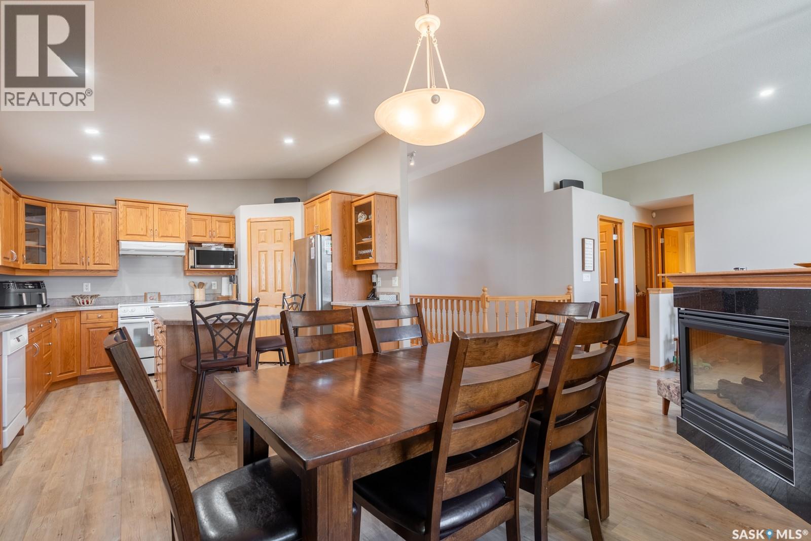 3807 Britannia PLACE E — photo 12