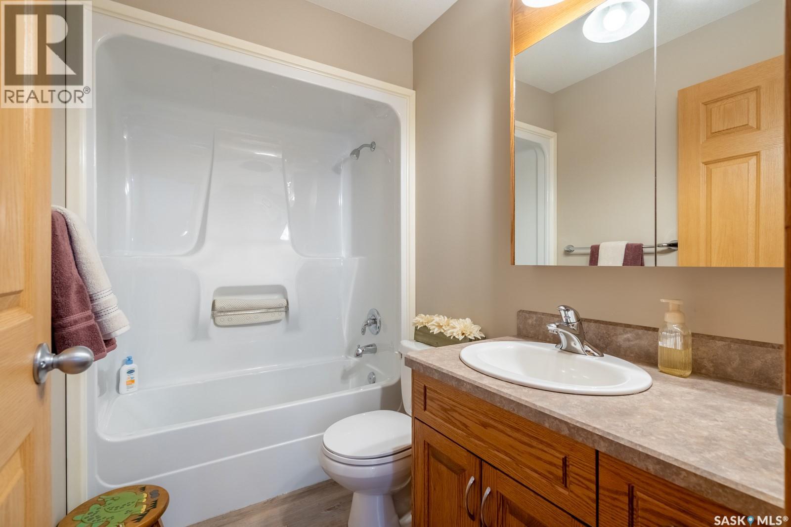 3807 Britannia PLACE E — photo 22