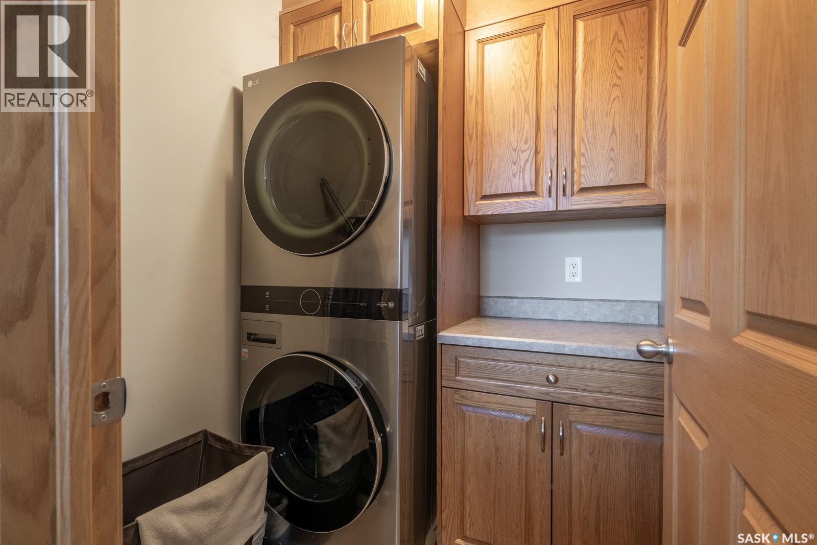 3807 Britannia PLACE E — photo 23