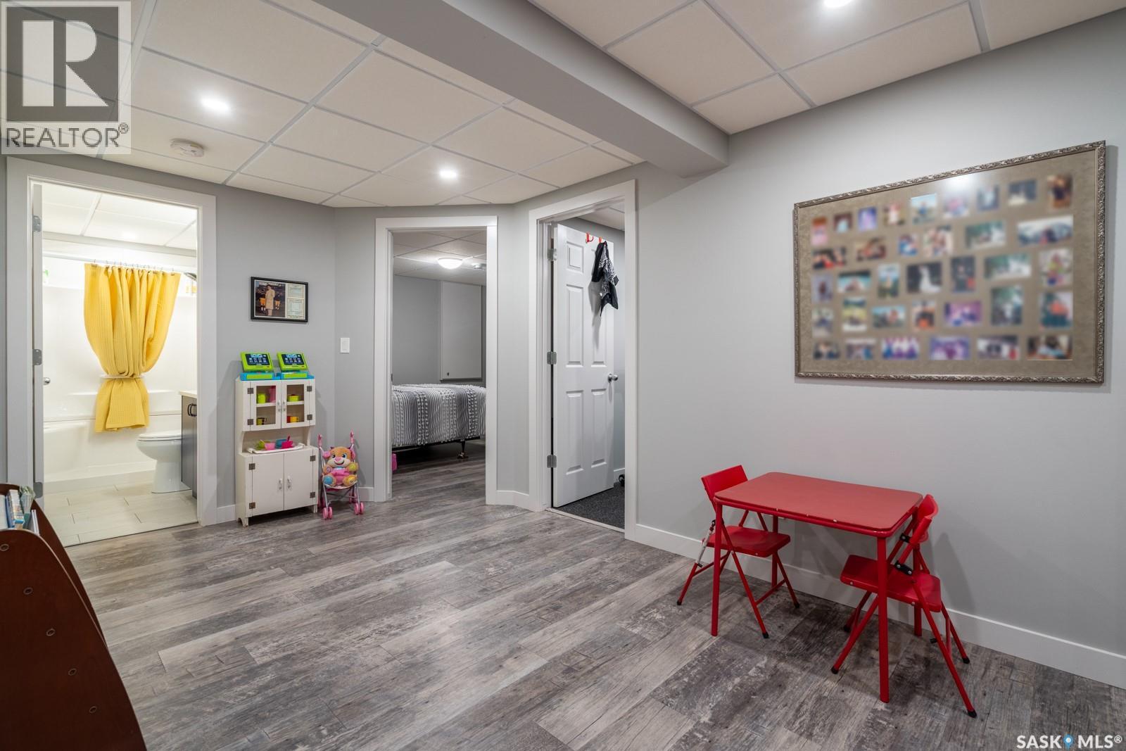 3807 Britannia PLACE E — photo 25