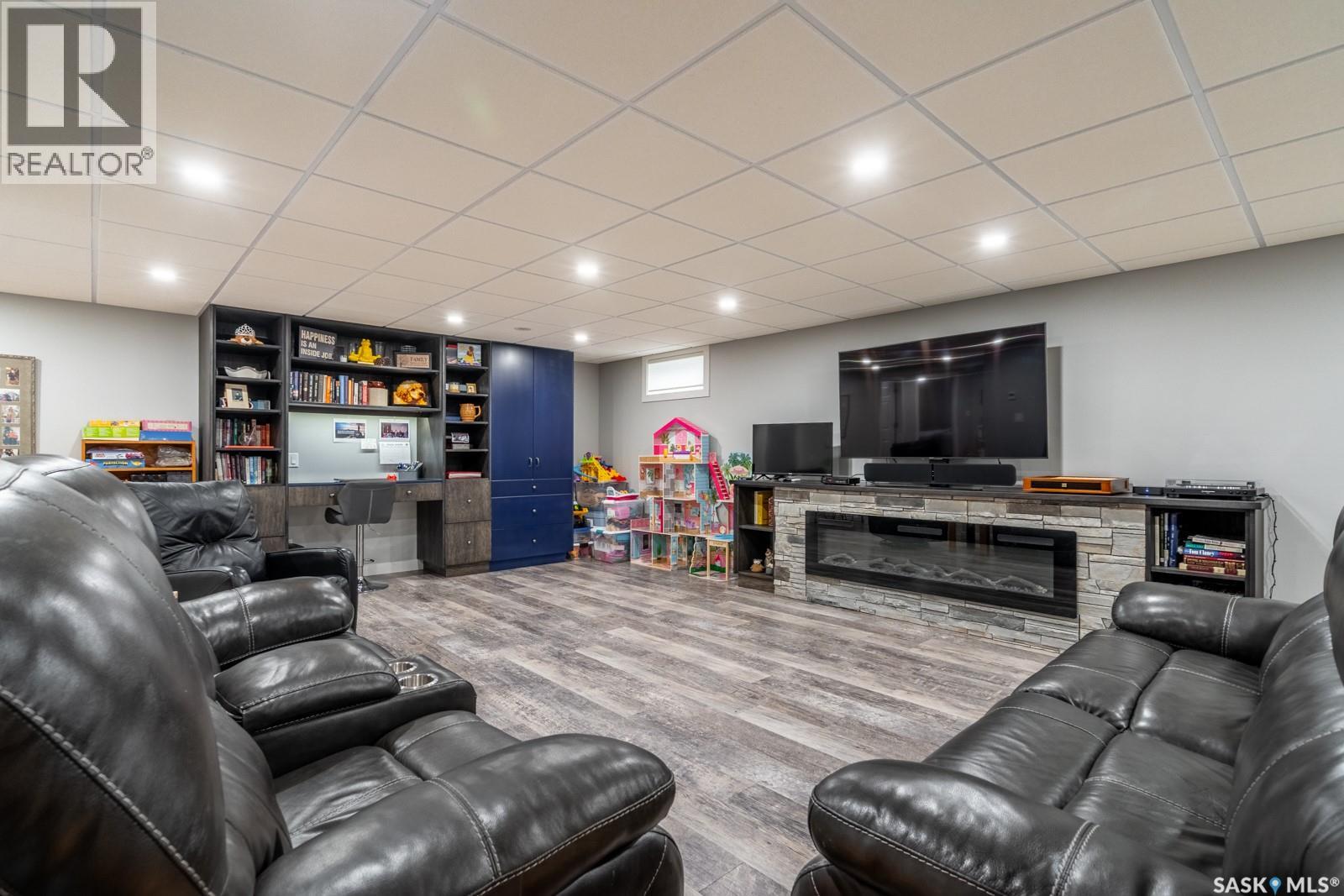 3807 Britannia PLACE E — photo 27