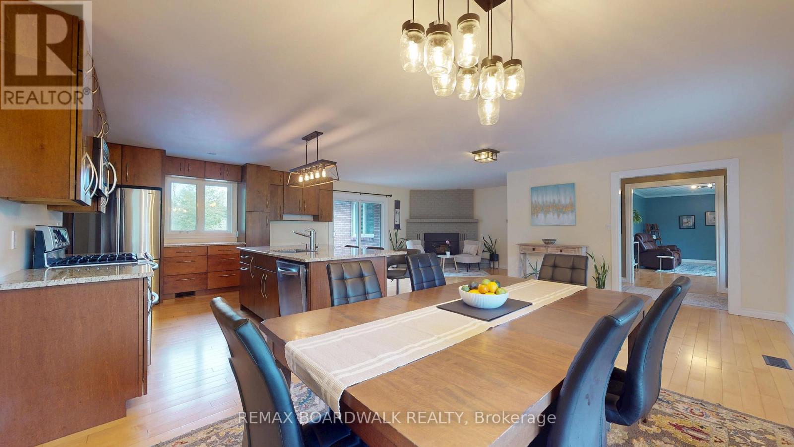 3 WILLOW DRIVE - 12