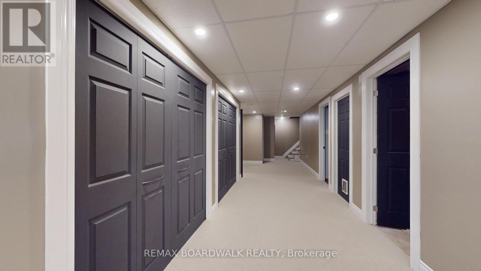 3 WILLOW DRIVE - 33