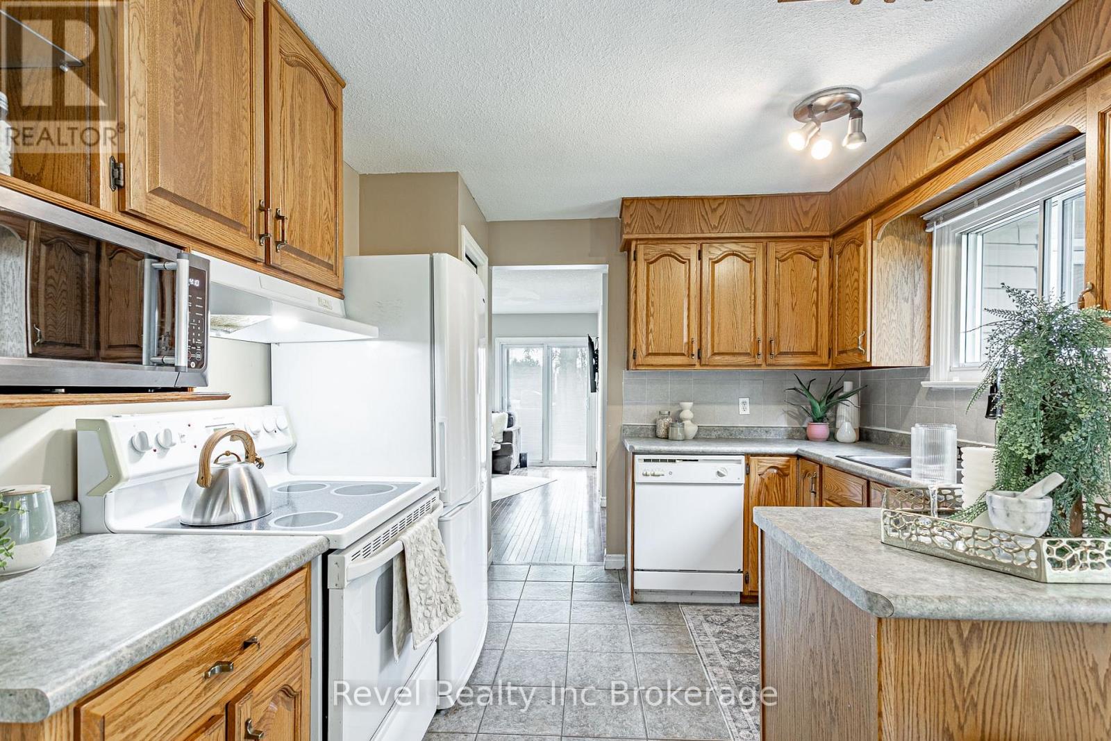285 FINKLE STREET - 11