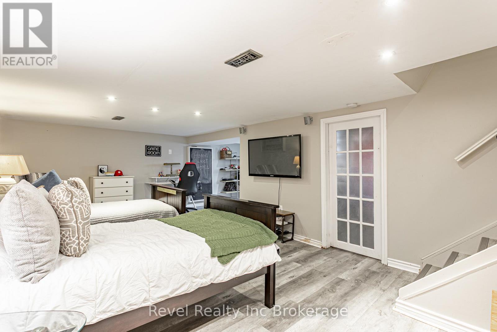 285 FINKLE STREET - 22