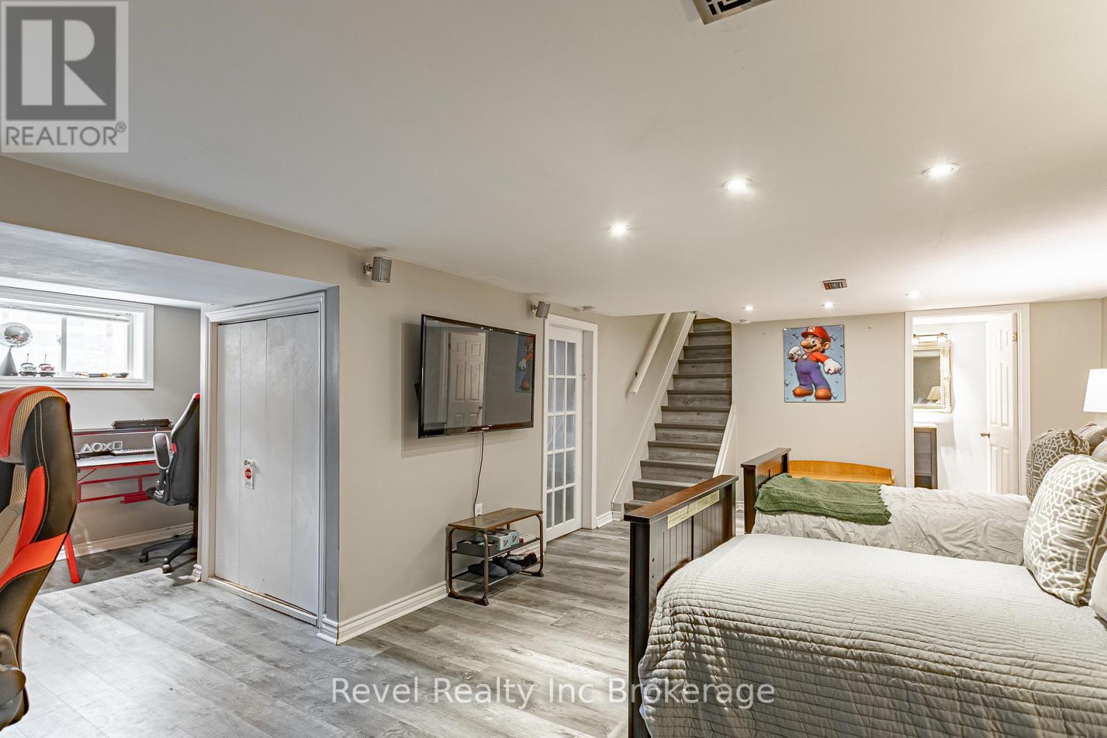 285 FINKLE STREET - 24