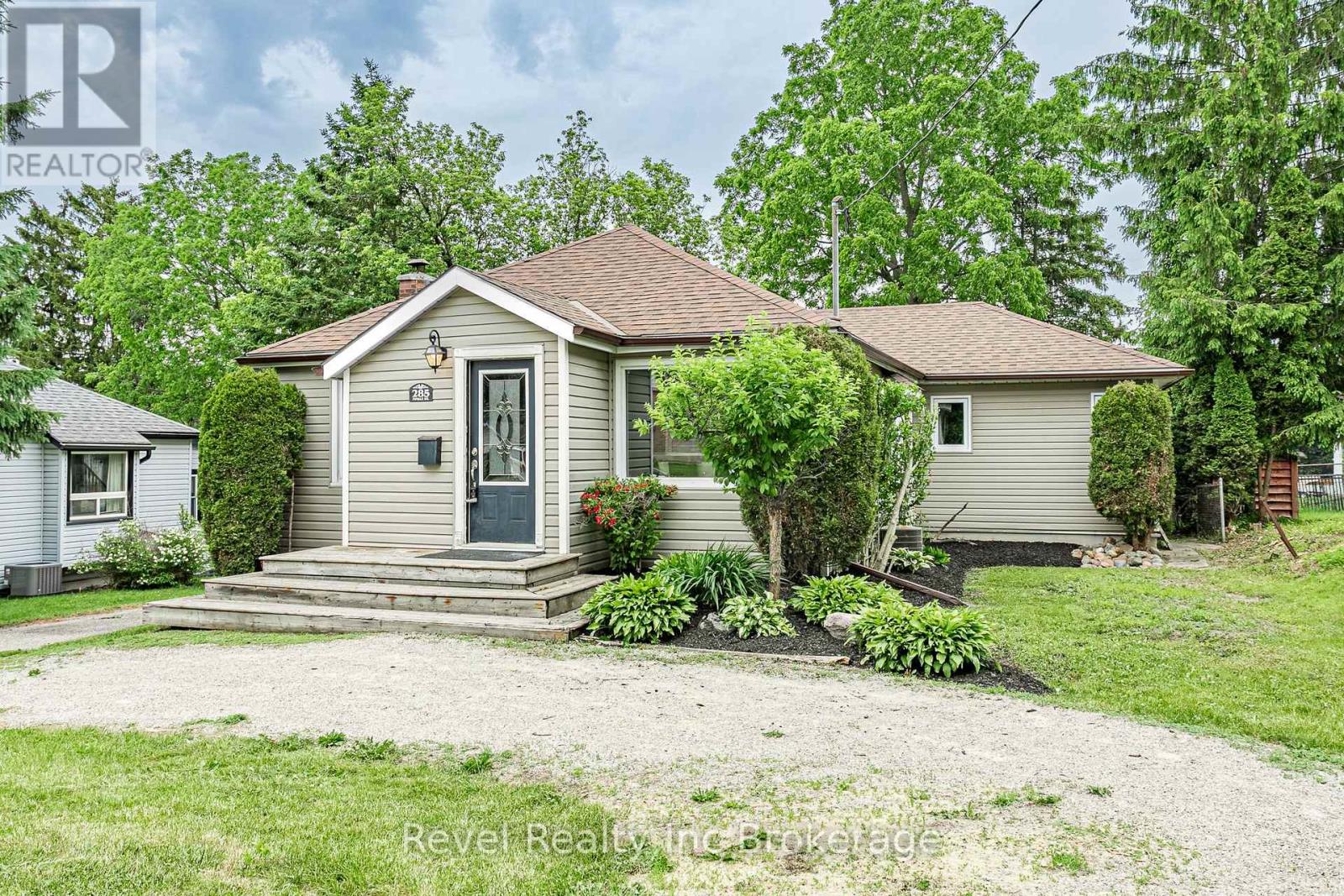 285 FINKLE STREET - 3