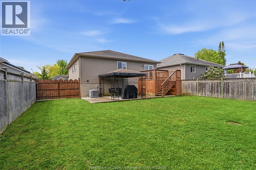 165 THOMAS AVENUE - 25